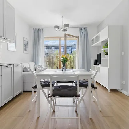 Lumina Stylish Near The Railway Station