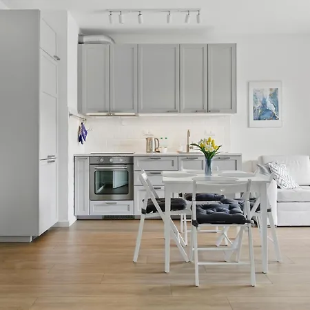 Lumina Stylish Near The Railway Station