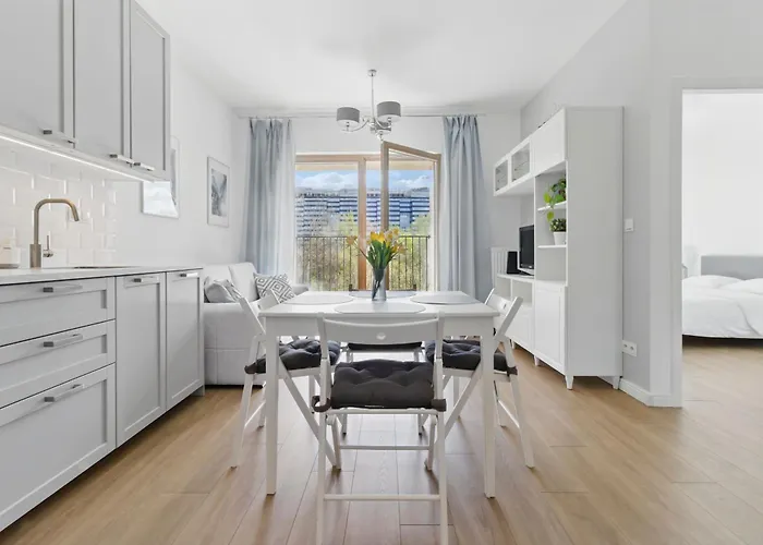 Lumina Stylish Near The Railway Station