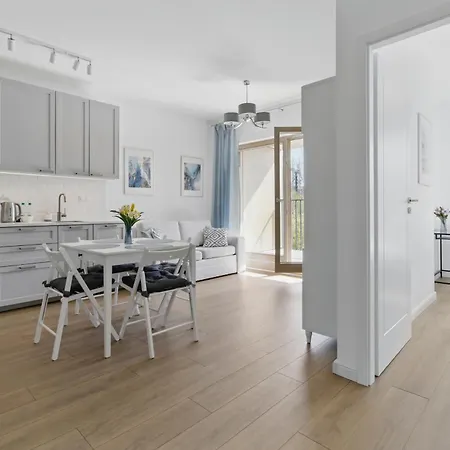 Lumina Stylish Near The Railway Station Varsovie